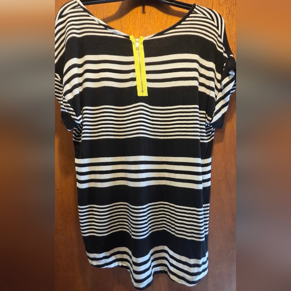 Kenar Black * White Striped Short Sleeve Tee SzL - Picture 7 of 7